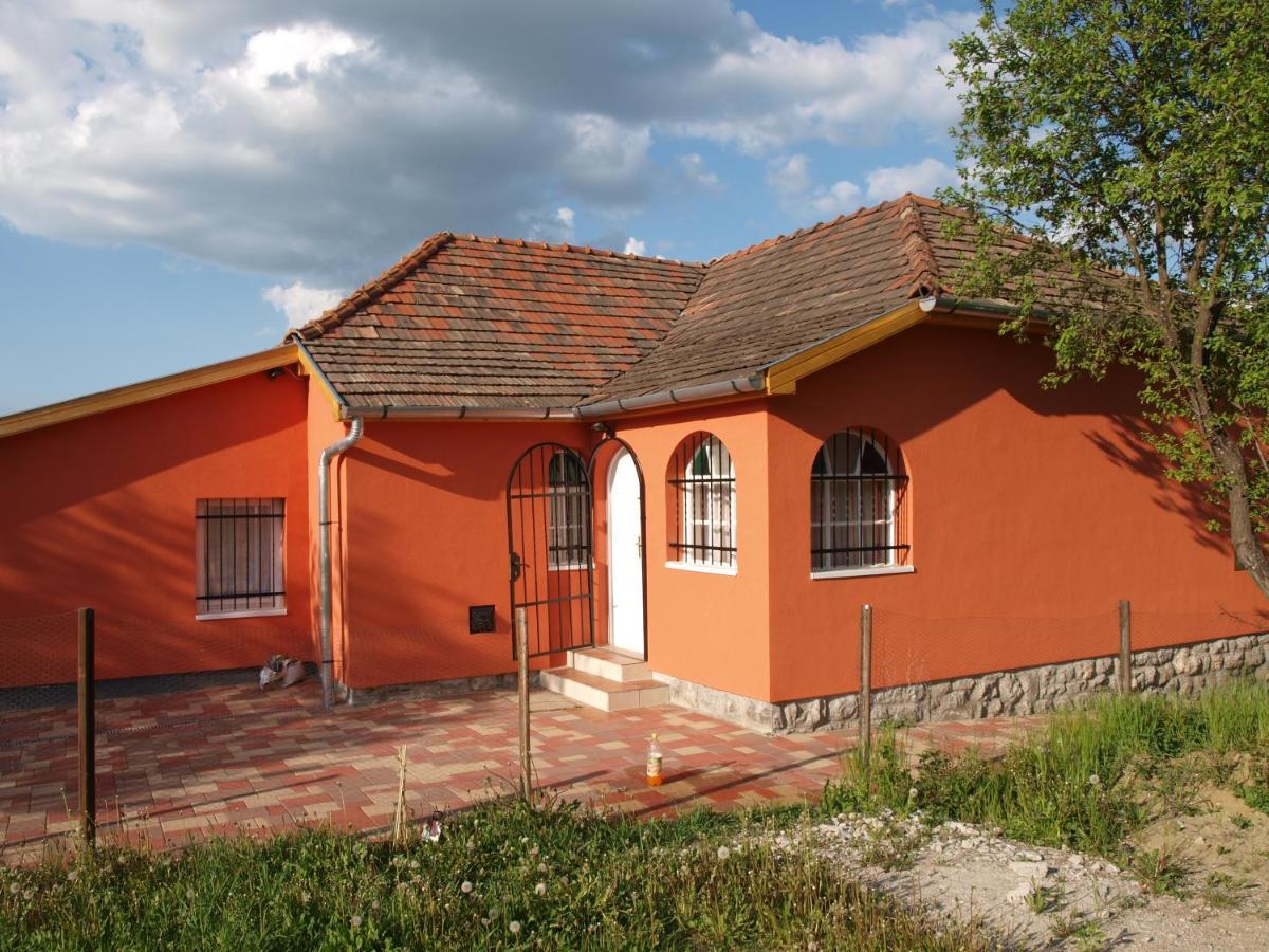 Rozsa Haz Villa Csernely Ngoại thất bức ảnh